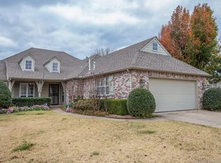 9512 S College Ct, Tulsa, OK 74137