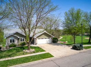 1202 Green St, Yankton, SD 57078