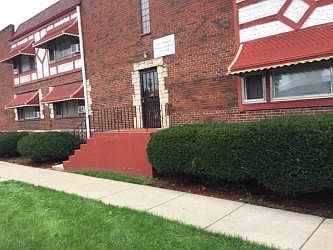 1st image of 802 Bellwood Ave APT 1S