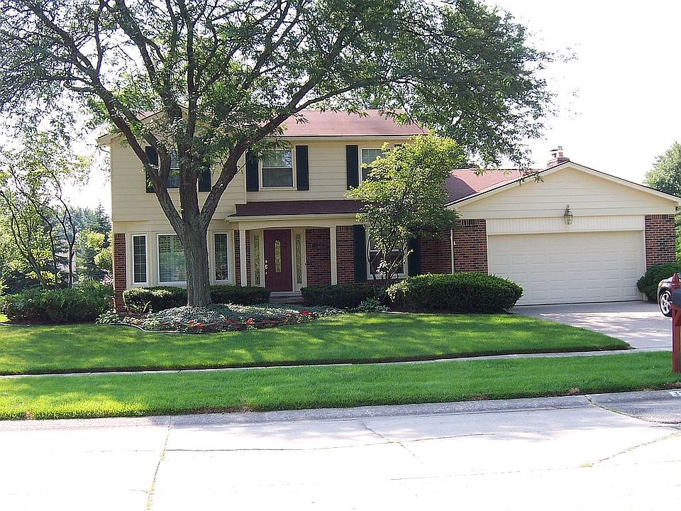 1st image of 45885 Denise Dr