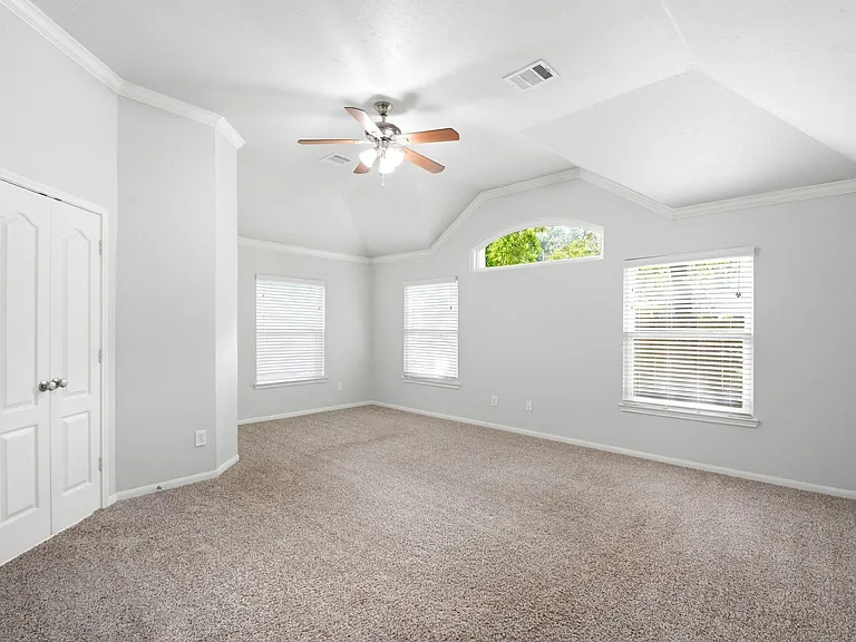 31710 Midlake Park — Photo 19