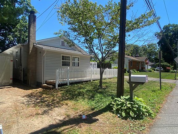 3rd image of 101 Rose Drive