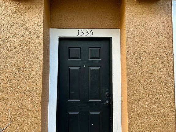 2nd image of 1335 Broken Oak Dr