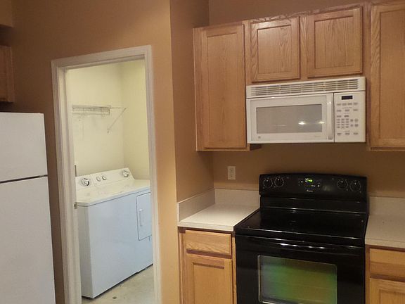 4th image of 25648 Maritime Cir S
