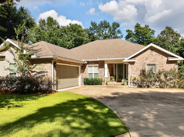 4809 Grove St, Crestview, FL 32539