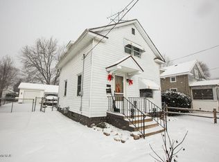1125 Cora St NW, Grand Rapids, MI 49504
