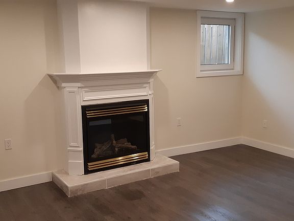 3rd image of 210 Wolsely St #2
