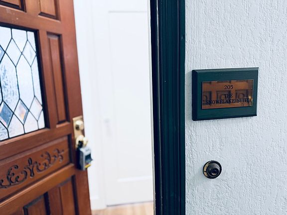 5th image of 1141 Whipple Ave APT 205