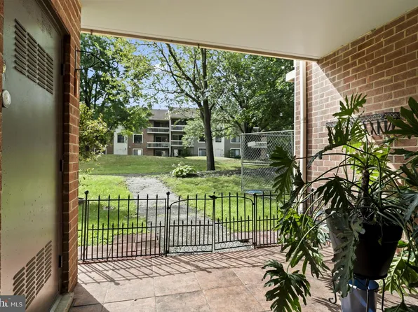 165-2 Echelon Rd, Voorhees, NJ 08043