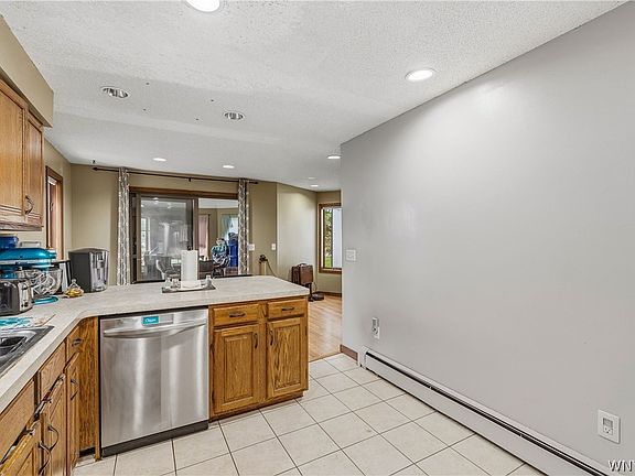 5th image of 310 Ontario St