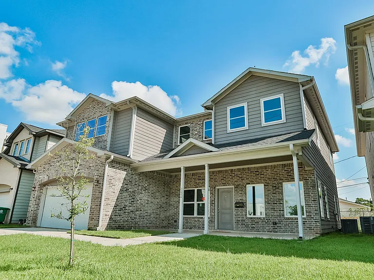 3245 Dixie Dr #B — Photo 1