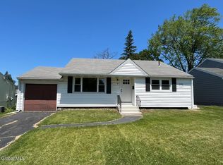 9 Dover Drive, Latham, NY 12110