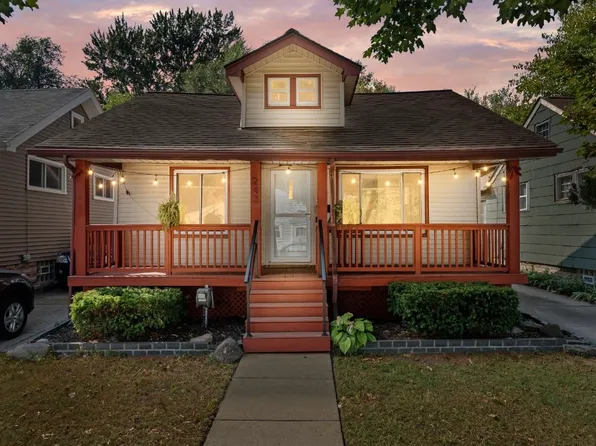 243 Edgewood Pl, Ferndale, MI 48220