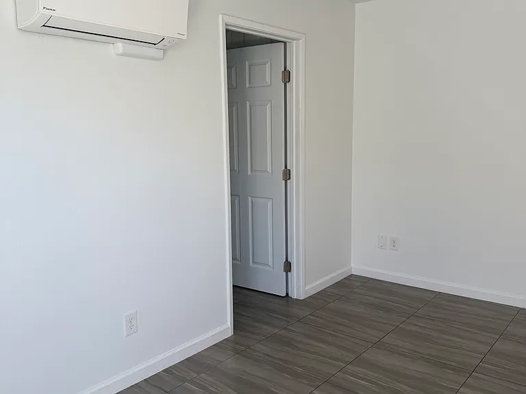 2065 Rebecca St #A — Photo 8