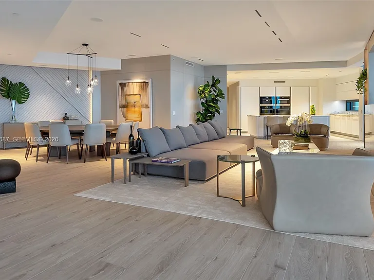 18555 Collins Ave #4705 — Photo 11