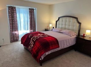 1446 Brookfield Dr, Ann Arbor, MI 48103