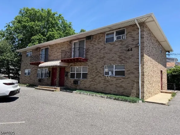 44 Burgh Ave, Clifton City, NJ 07011