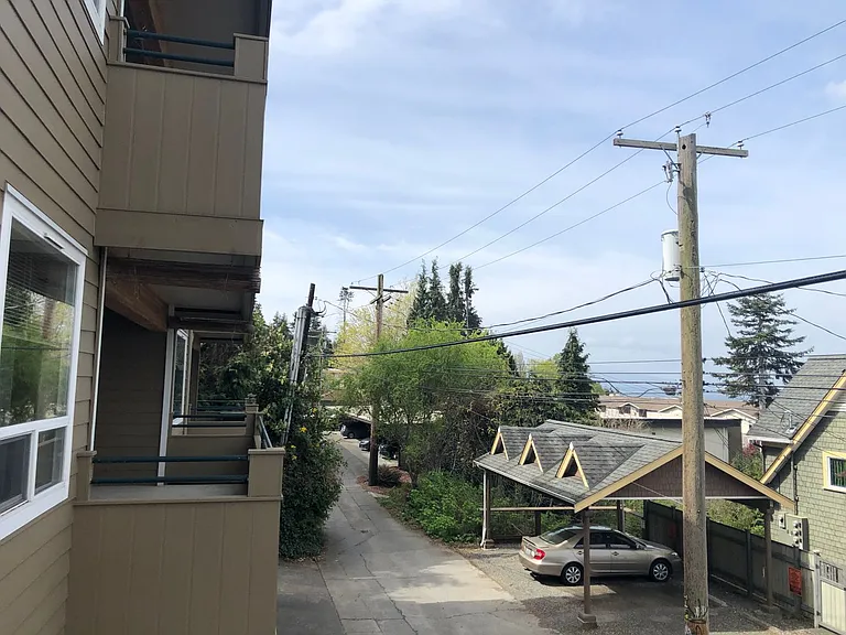 1007 High St #103 — Photo 24