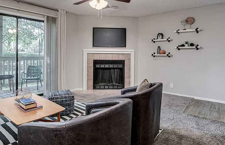 Woodview Apartments — Photo 9
