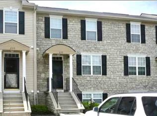 299 Oxford Oak Dr, Blacklick, OH 43004