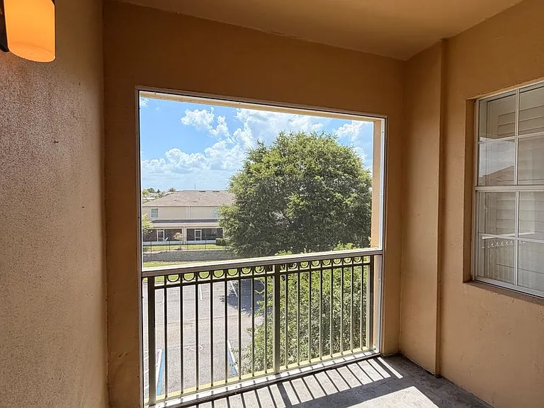 719 Terrace Ridge Cir — Photo 21