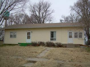 1006 Elmer St, Haddam, KS 66944