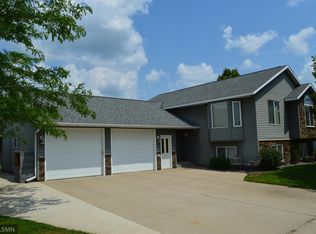 580 6th St NW, Richmond, MN 56368