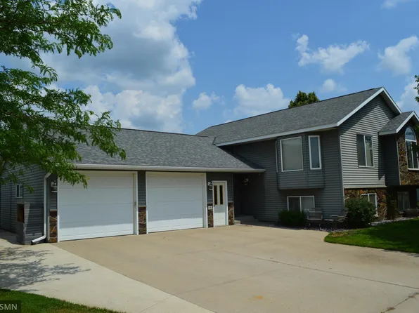 580 6th St NW, Richmond, MN 56368