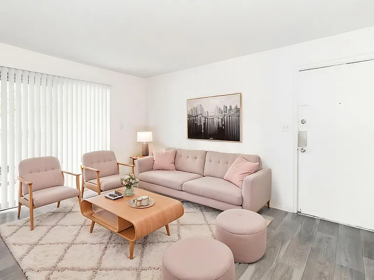 Lewis on Cascade Apartments — Photo 62