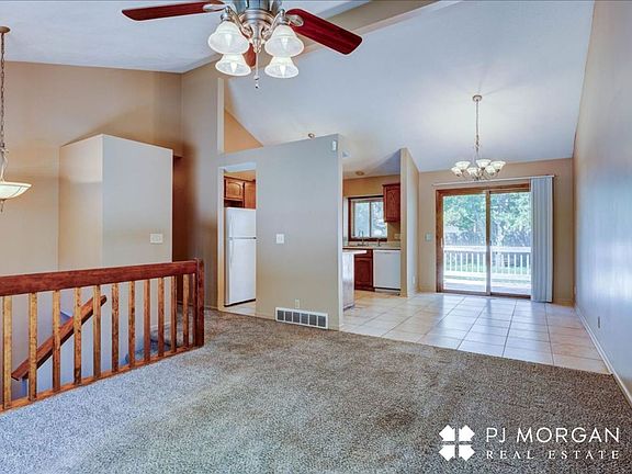 4th image of 3724 S 153rd St
