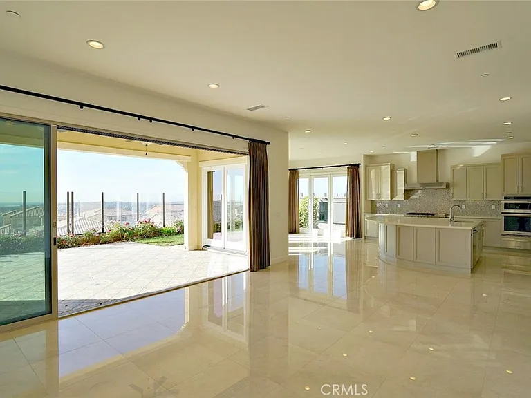 2448 E Roughneck Pl — Photo 3