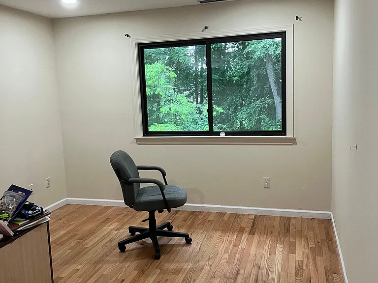 2310 Mill Pond Dr — Photo 10