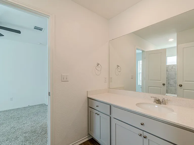 341 Escondido Cir — Photo 14