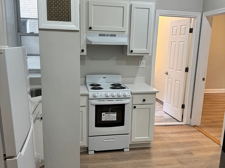 1193 Commonwealth Ave #5 — Photo 1