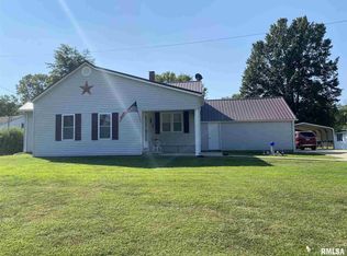 603 3rd St, Kell, IL 62853