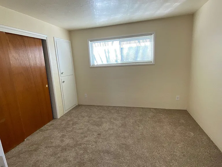 335 C St — Photo 6