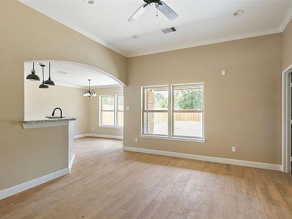 2nd image of 1110 Avenue G