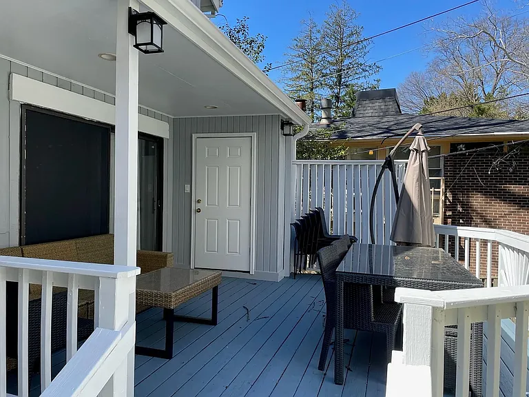 5201 Macarthur Ter NW — Photo 8