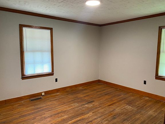 4th image of 91 Edenwood Dr