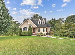 397 Crossroads Pl, Lebanon, VA 24266