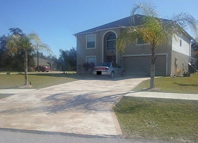 2nd image of 2055 Redgate Ln
