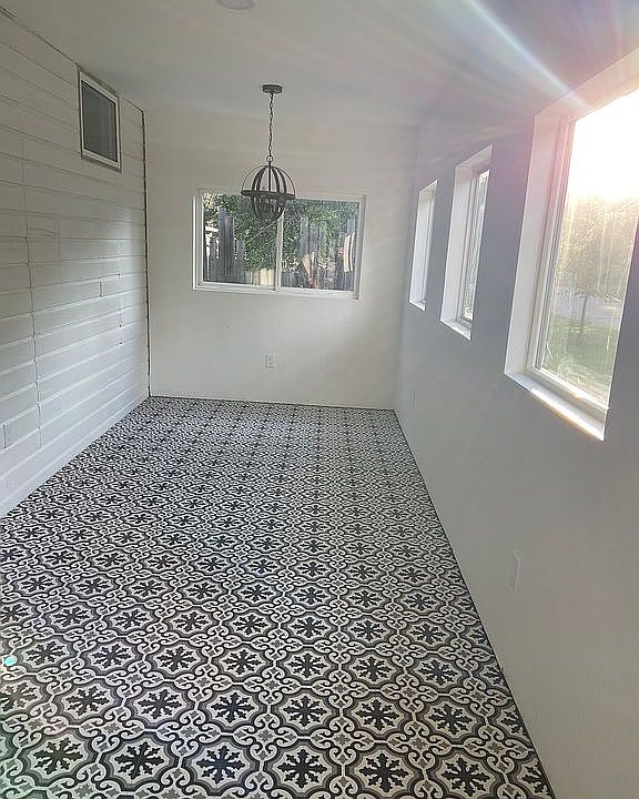 2nd image of 117 5th Ave