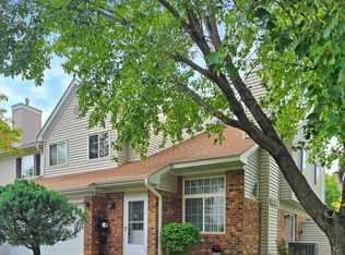 1250 Birch Ct #21, White Bear Lake, MN 55110