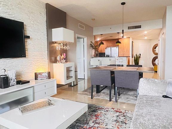 4th image of 7910 Harbor Island Dr APT 509
