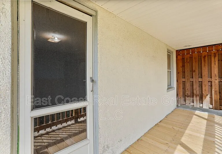 39 W Wilson Blvd — Photo 28