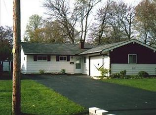 7642 Fern Dr, Mentor On The Lake, OH 44060