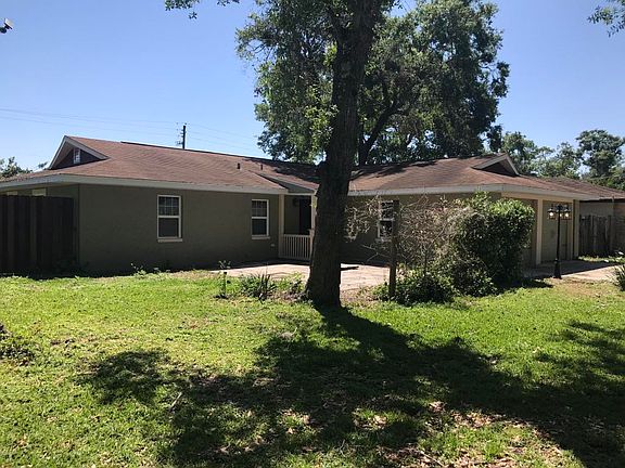 3rd image of 7 Oak Ave