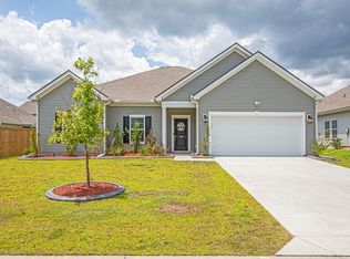 153 Firethorn Dr, Goose Creek, SC 29445