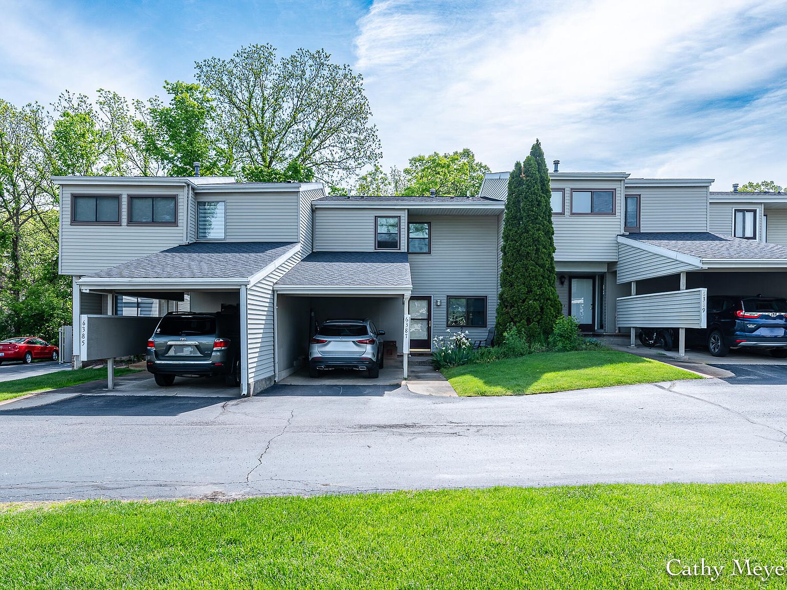 6387 Wainscot Dr SE #102, Grand Rapids, MI 49546 | Zillow
