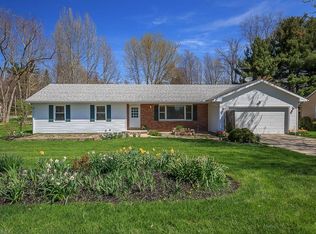 8073 Meadow Run, Garrettsville, OH 44231